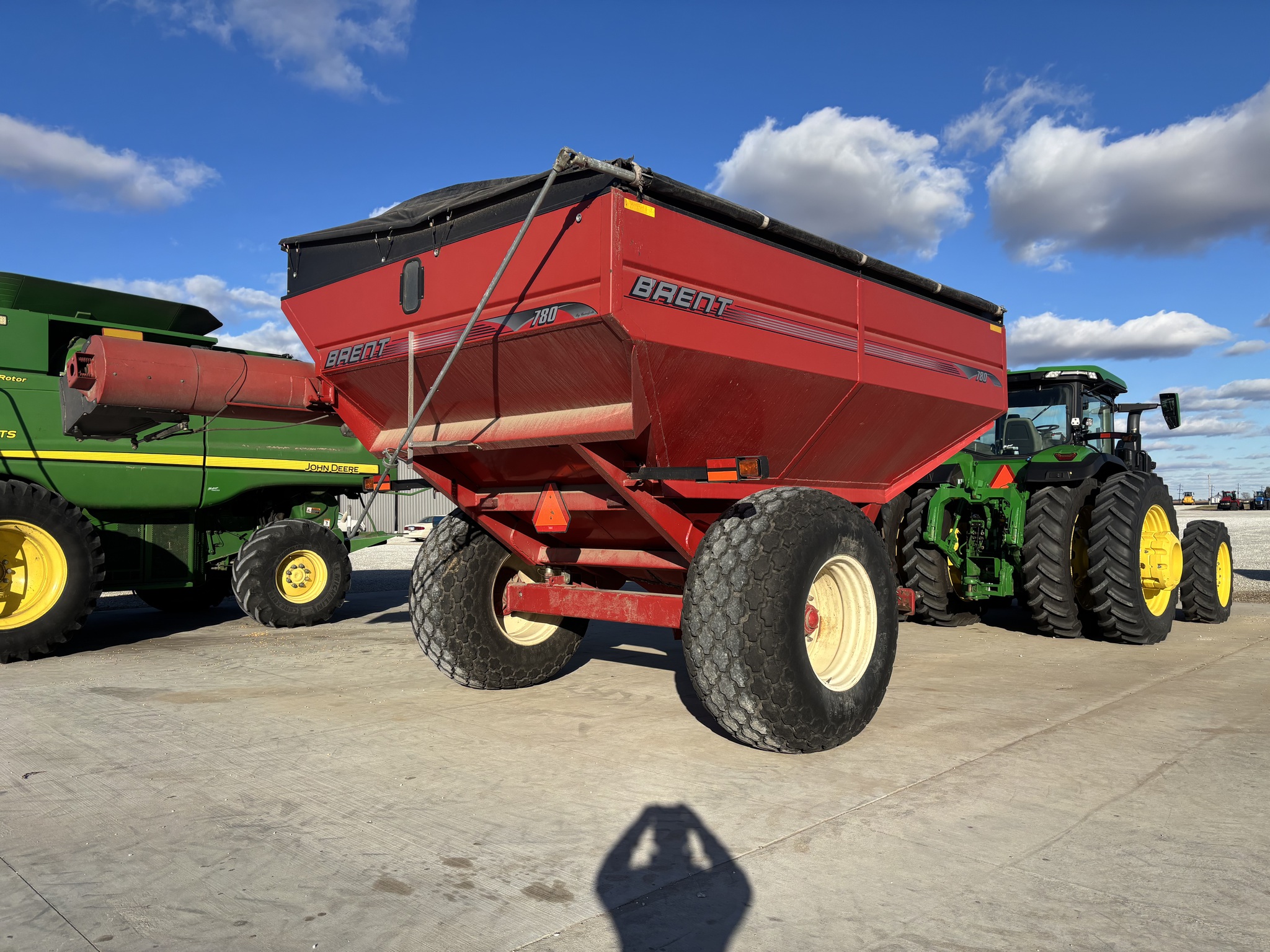  2005 Brent 780 at Heritage Tractor in Macomb, IL