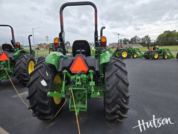 Photo of 2024 John Deere 5067E
