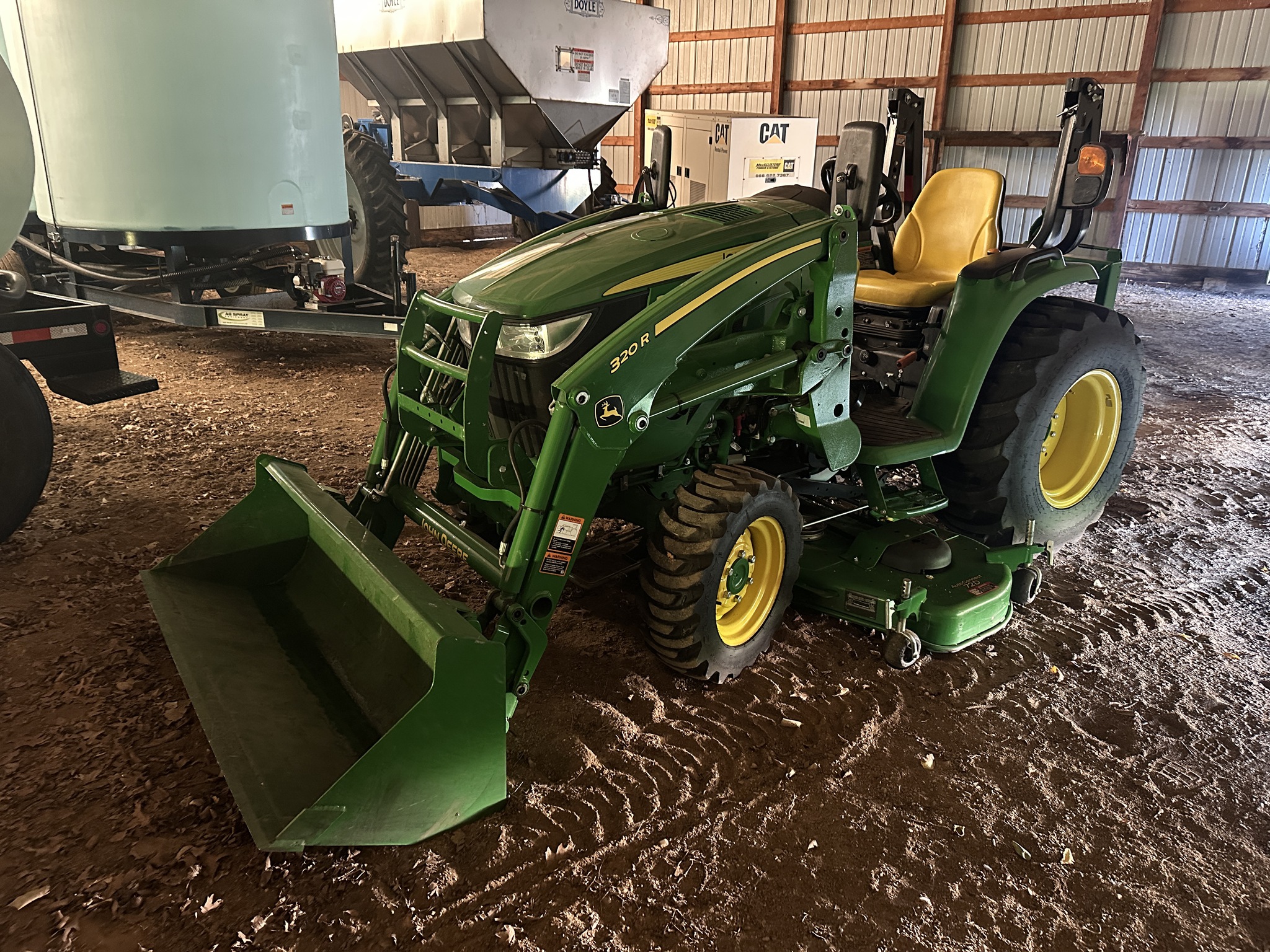 2021 John Deere 3046R Image 2