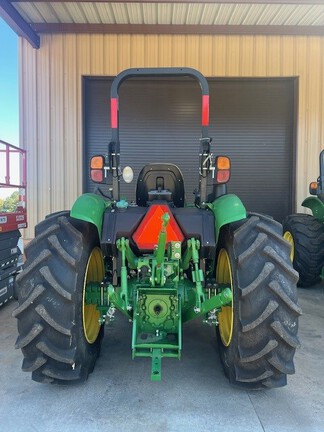 2022 John Deere 5045E Photo 4