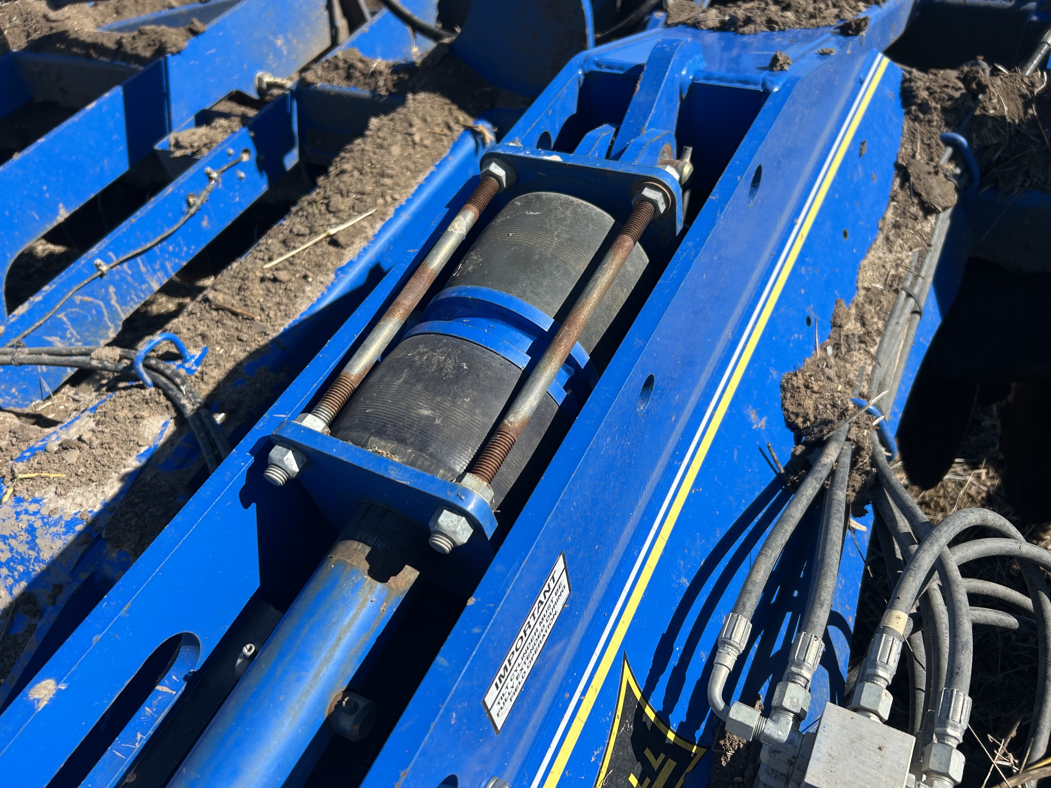  2017 Landoll 7833-30 at Heritage Tractor in Clinton, MO