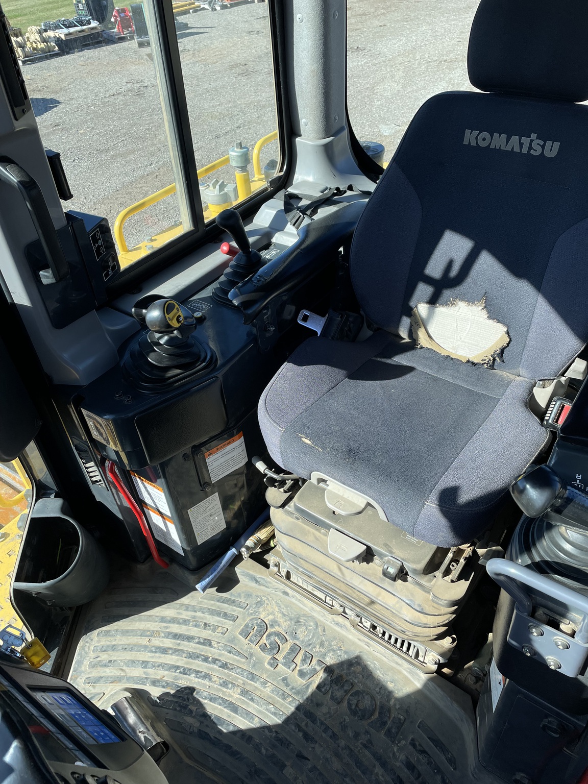 2018 Komatsu D65PXI-18 Image 8