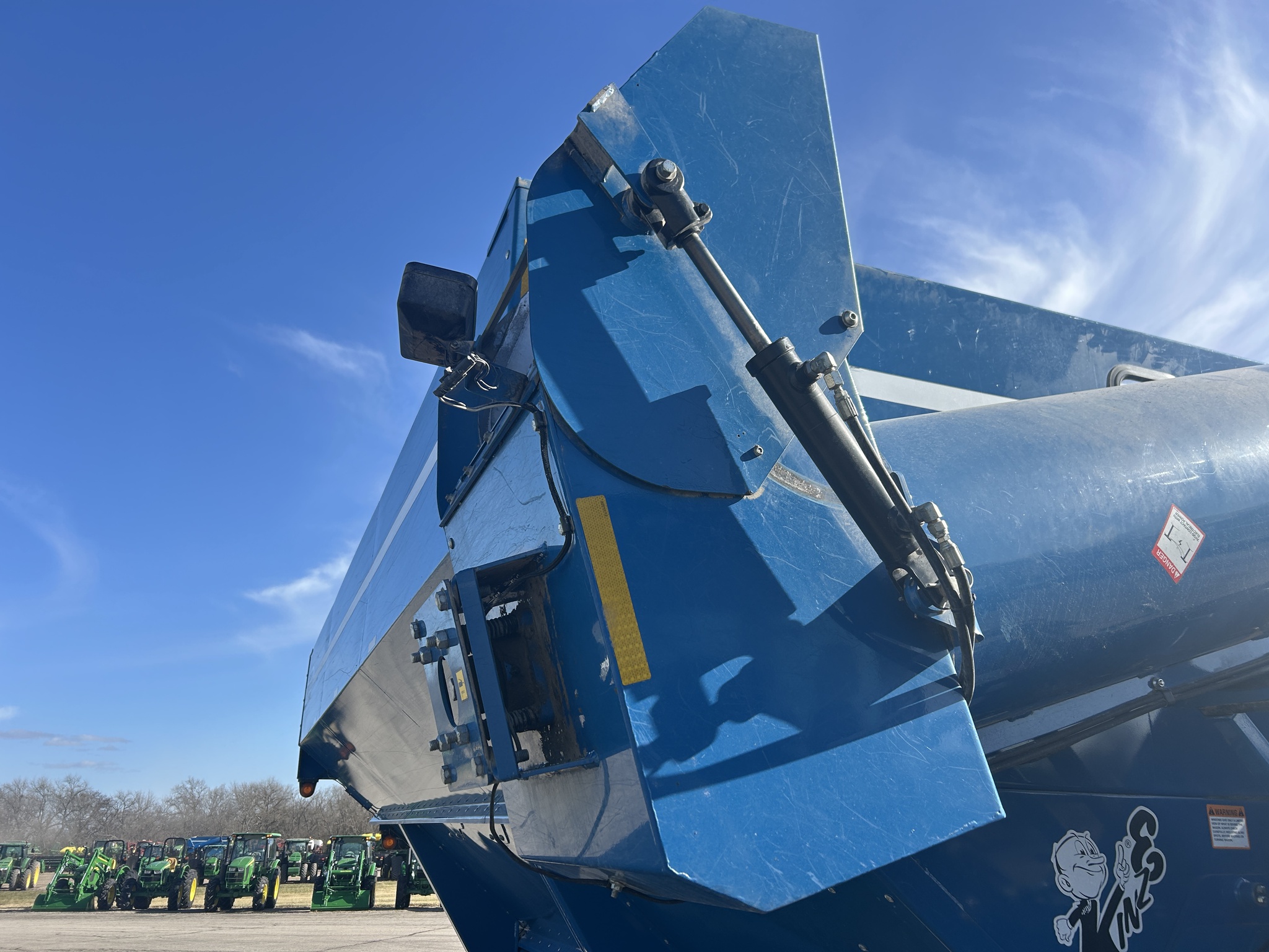  2010 Kinze 1050 at Heritage Tractor in Baldwin City, KS