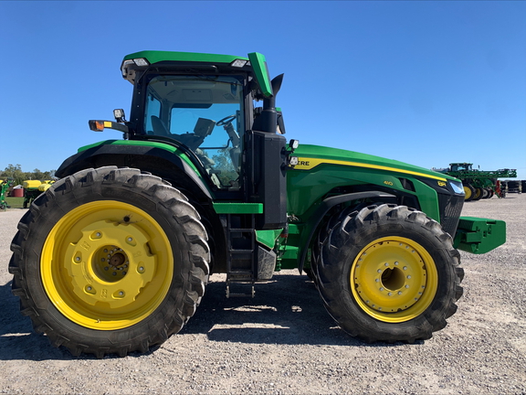 Photo of 2022 John Deere 8R 410