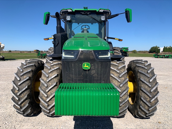 Photo of 2022 John Deere 8R 410