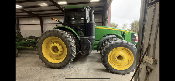Photo of 2020 John Deere 8295R