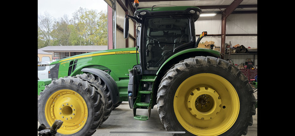 Photo of 2020 John Deere 8295R