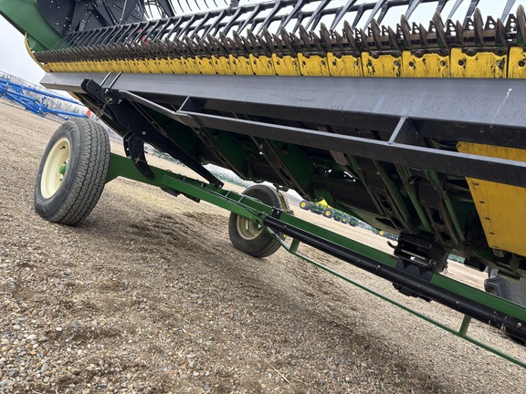 Used 2018 John Deere 635FD Combine Platforms at Horizon Ag & Turf in Lloydminster, AB - Photo13