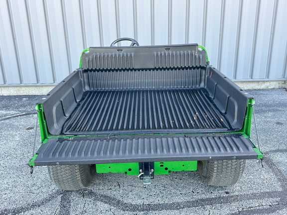 2022 John-Deere TS 4X2