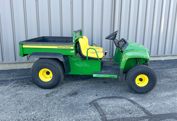2022 John-Deere TS 4X2