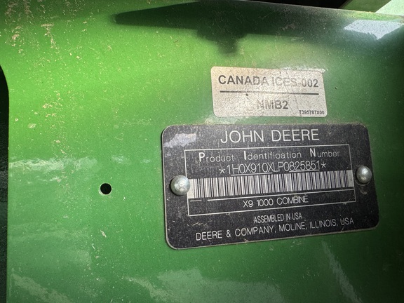 Used 2023 John Deere X9 1000 Combines at Horizon Ag & Turf in Warburg, AB - Photo8