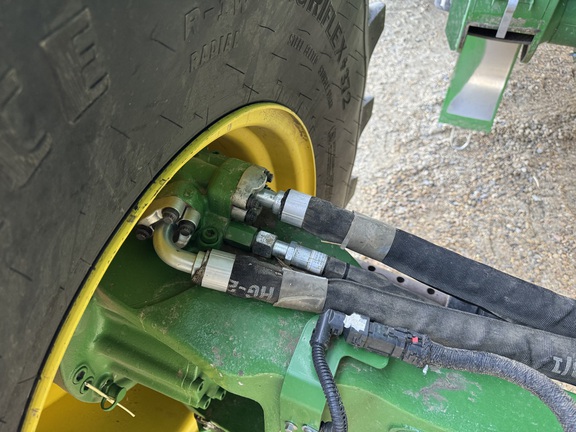 Used 2023 John Deere X9 1000 Combines at Horizon Ag & Turf in Warburg, AB - Photo7