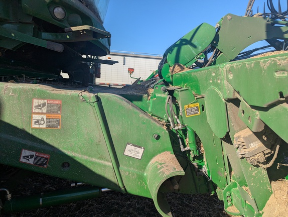 Photo of 2023 John Deere S780