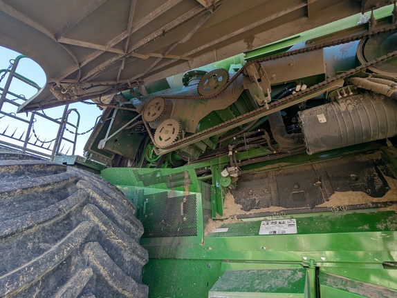 Photo of 2023 John Deere S780