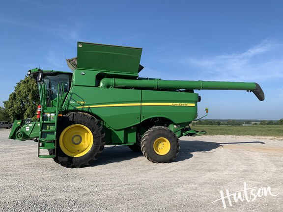 Photo of 2023 John Deere S780