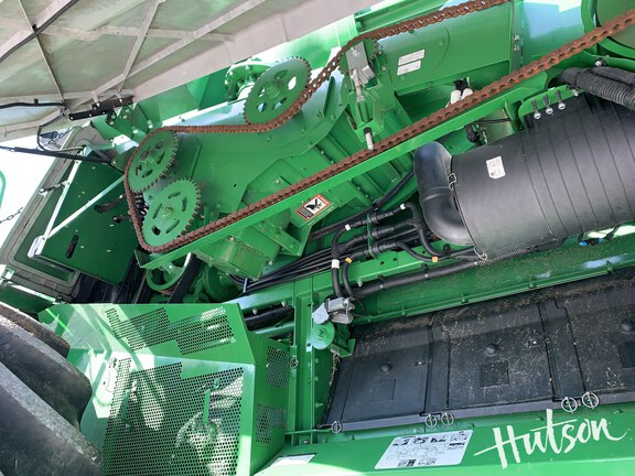 Photo of 2023 John Deere S780