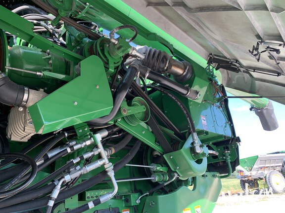 Photo of 2023 John Deere S780