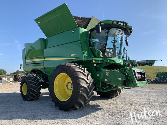 Photo of 2023 John Deere S780
