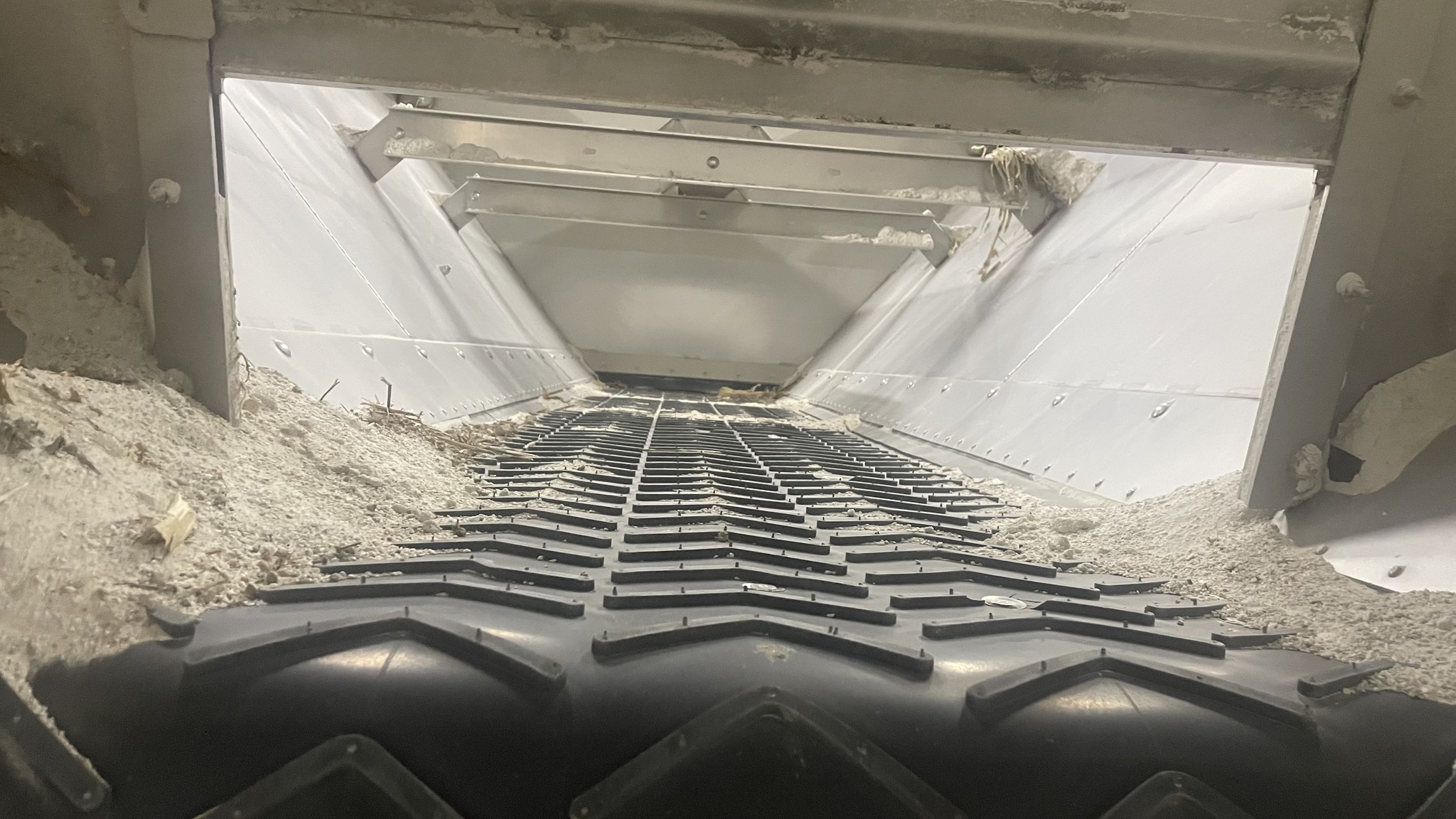 2023 Unverferth 1450 Image 9