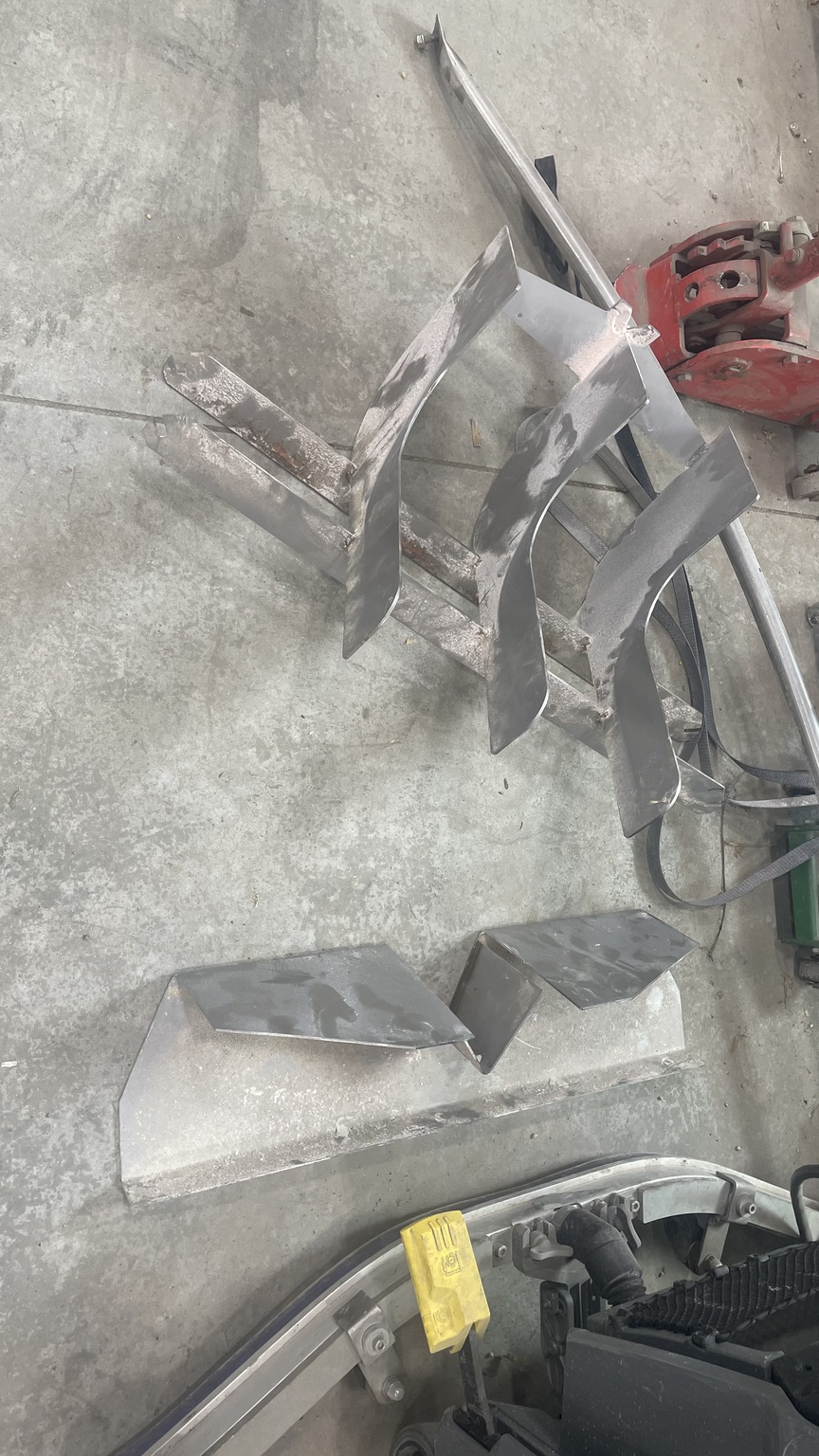 2023 Unverferth 1450 Image 11