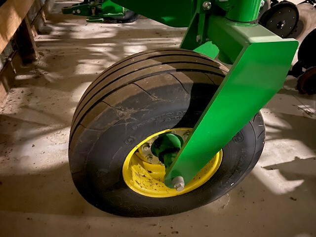 2019 John Deere 2510H Image 11