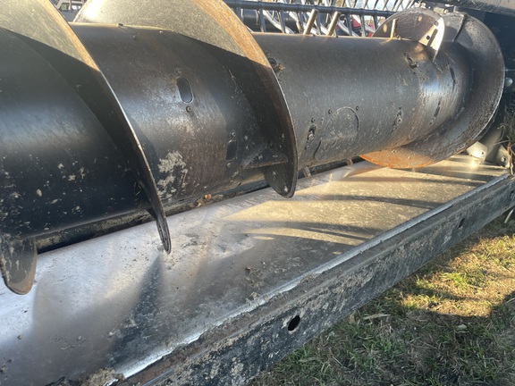 2017 MacDon FD75-40 - Photo18