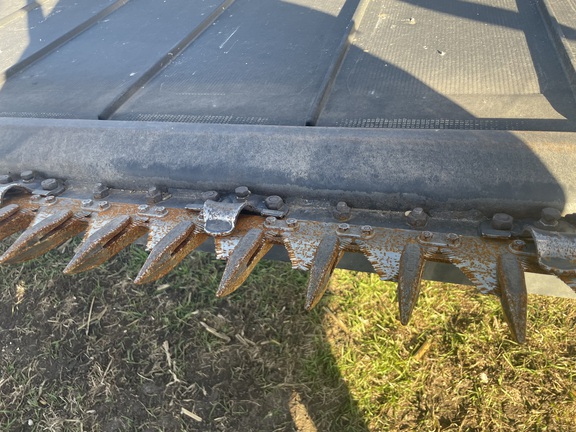 2017 MacDon FD75-40 - Photo22