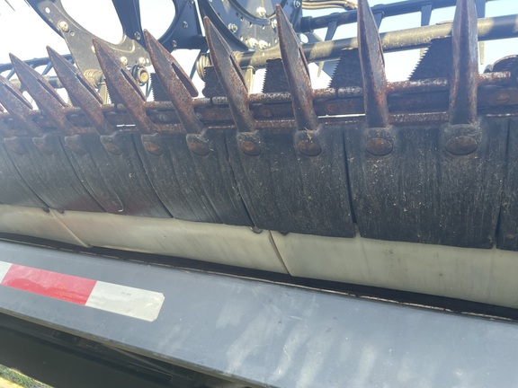 2017 MacDon FD75-40 - Photo32