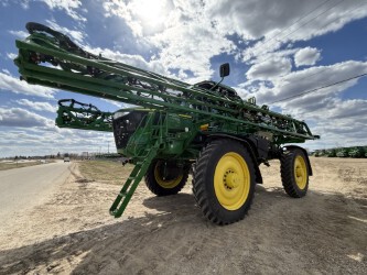 Photo of a 2025 John Deere 616R