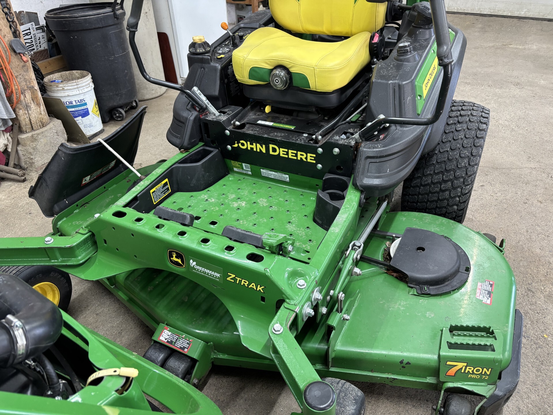 2023 John Deere Z970R Image 4