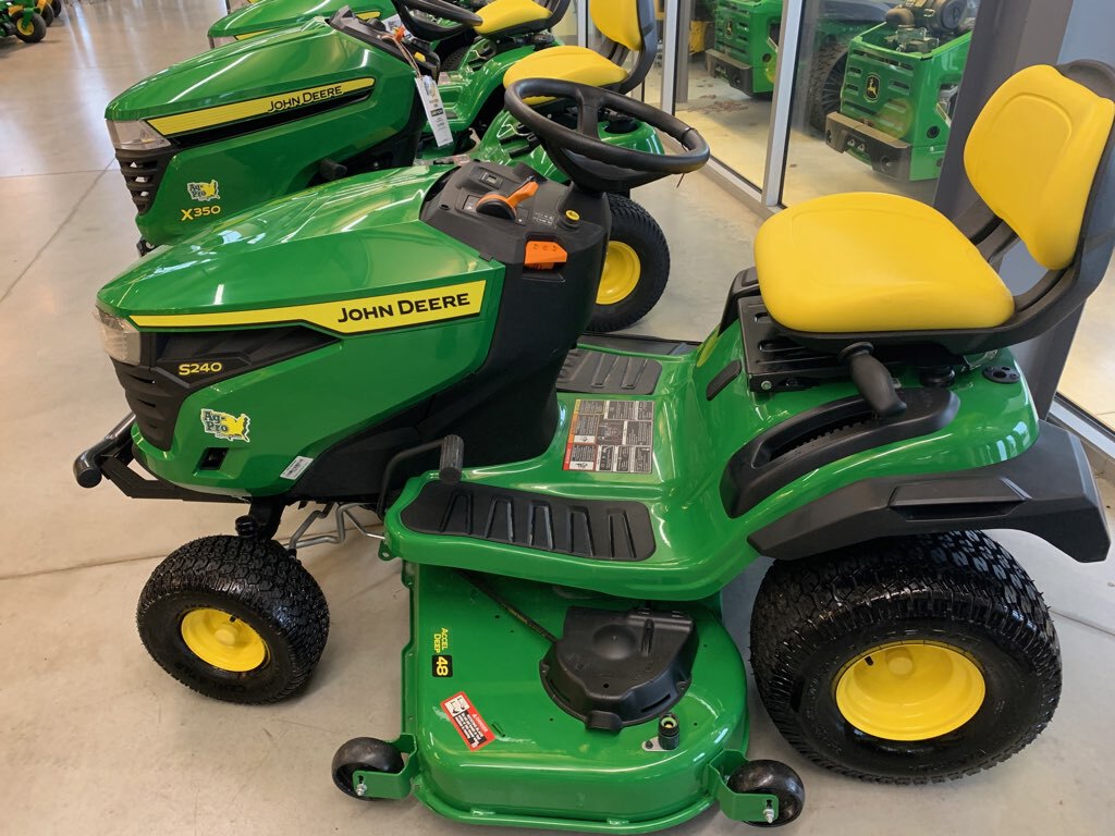 2025 John Deere S240 Image 1