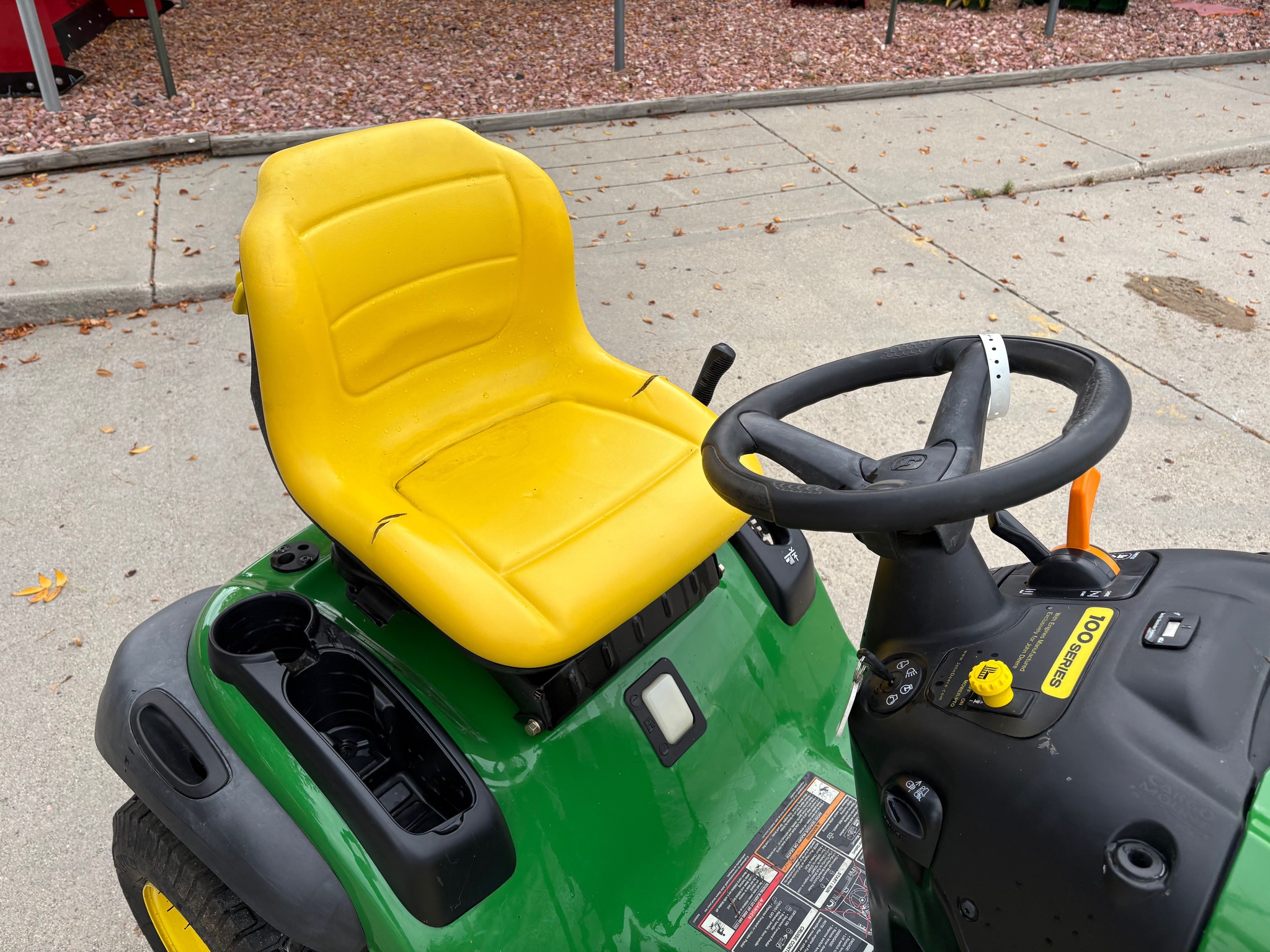 John Deere LA150 Image 10