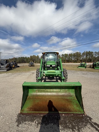 2021 John Deere 5075E Photo 8