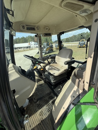 2021 John Deere 5075E Photo 9