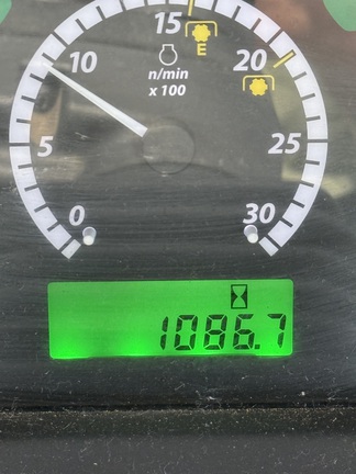 2021 John Deere 5075E Photo 11