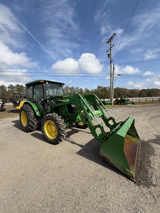 2021 John Deere 5075E Photo 7