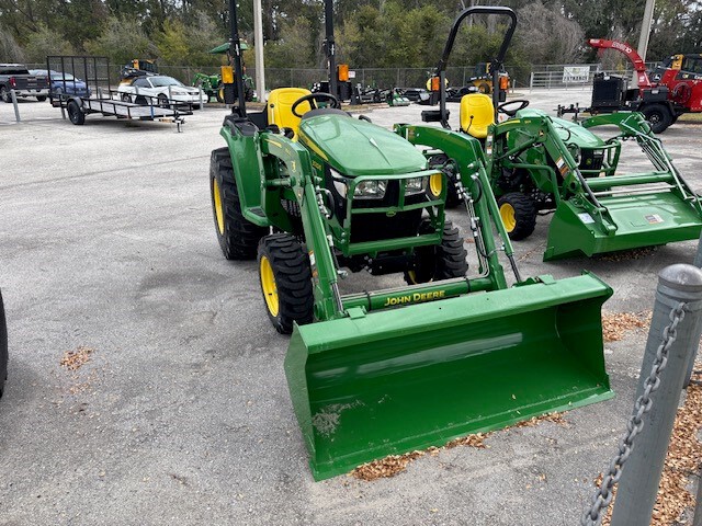 2024 John Deere 3032E Image 3