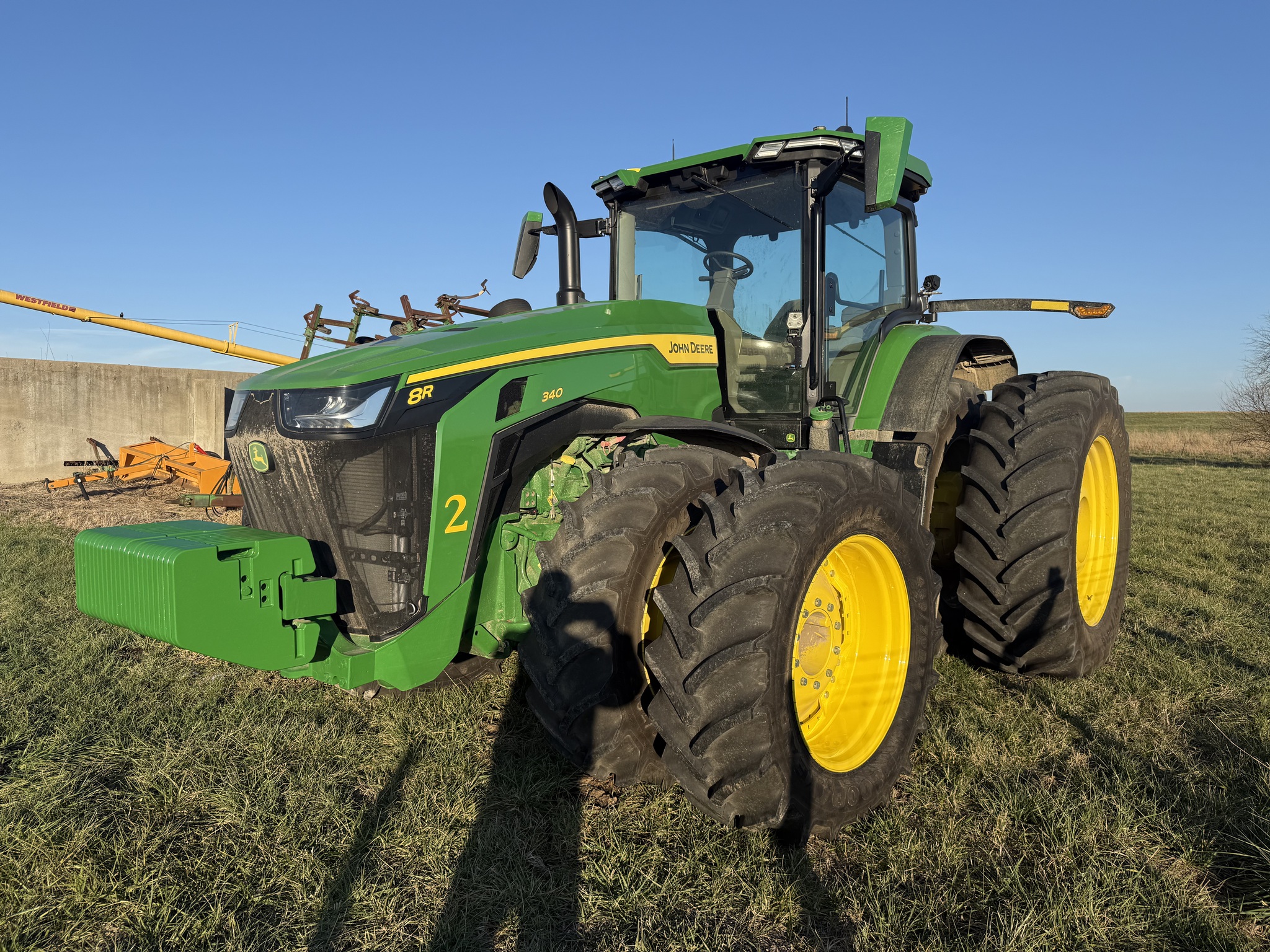  2025 John Deere 8R 340 at Heritage Tractor in Nevada, MO