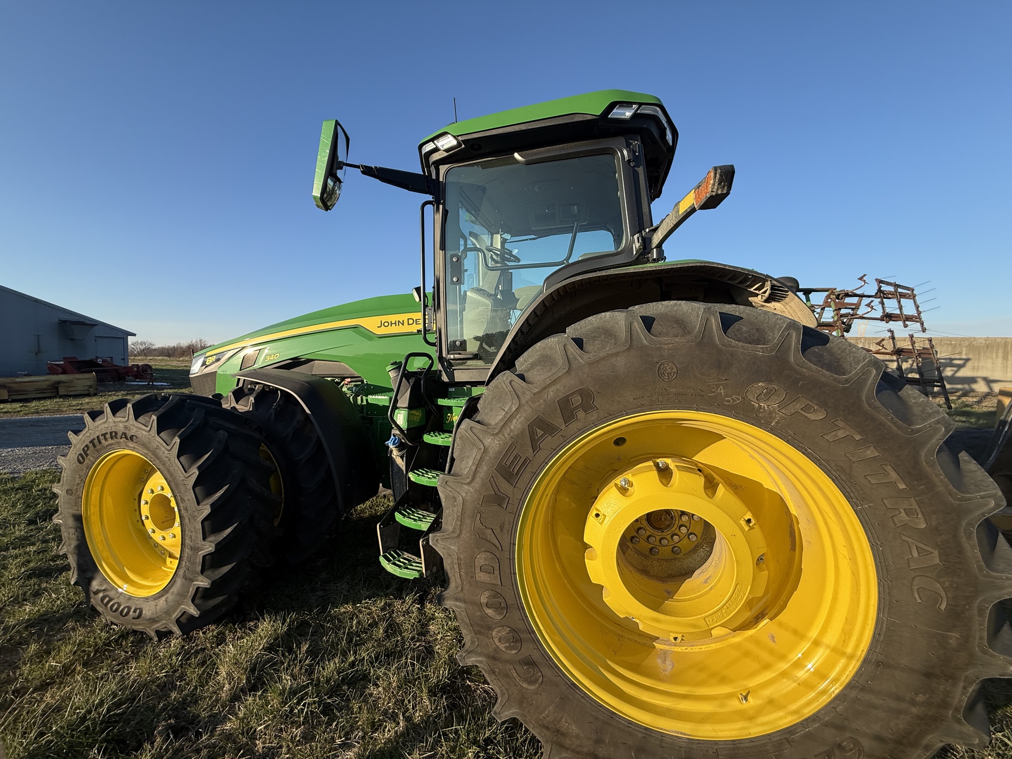  2025 John Deere 8R 340 at Heritage Tractor in Nevada, MO