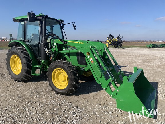 Photo of 2025 John Deere 5120M