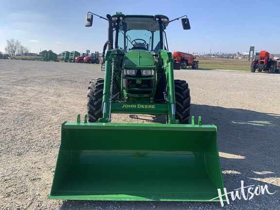 Photo of 2025 John Deere 5120M