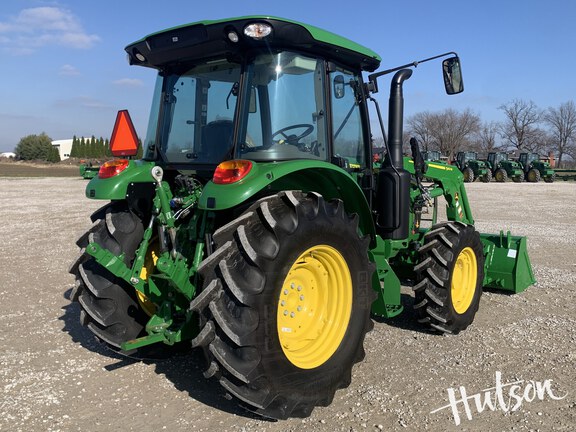 Photo of 2025 John Deere 5120M