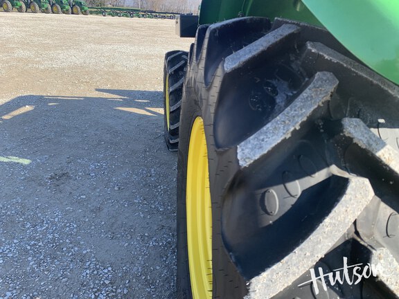 Photo of 2025 John Deere 5120M