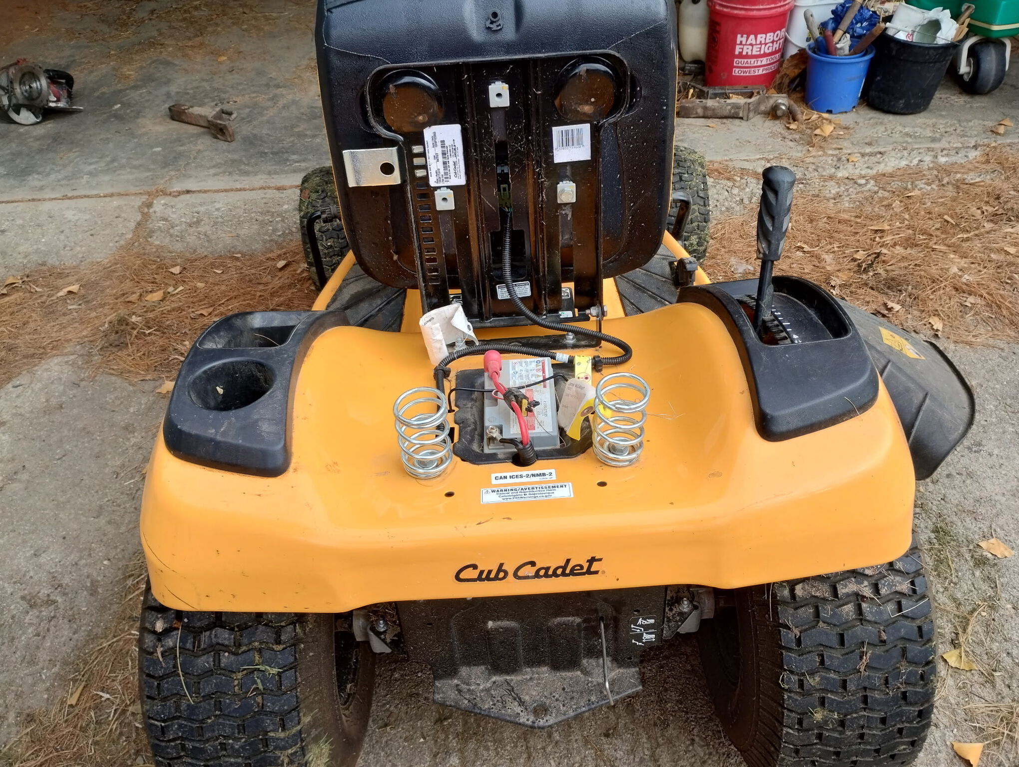 2023 Cub Cadet LT50 Image 4
