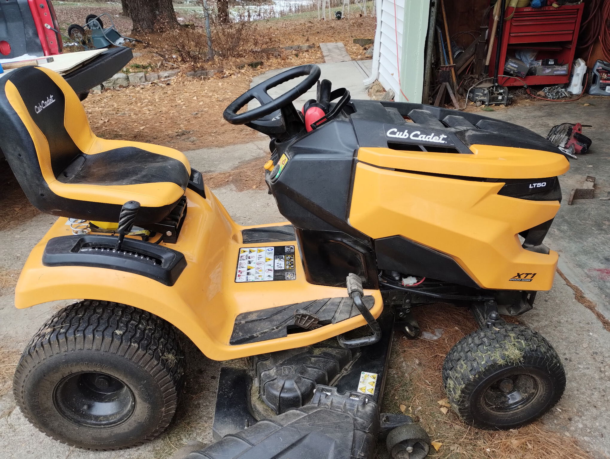 2023 Cub Cadet LT50 Image 2