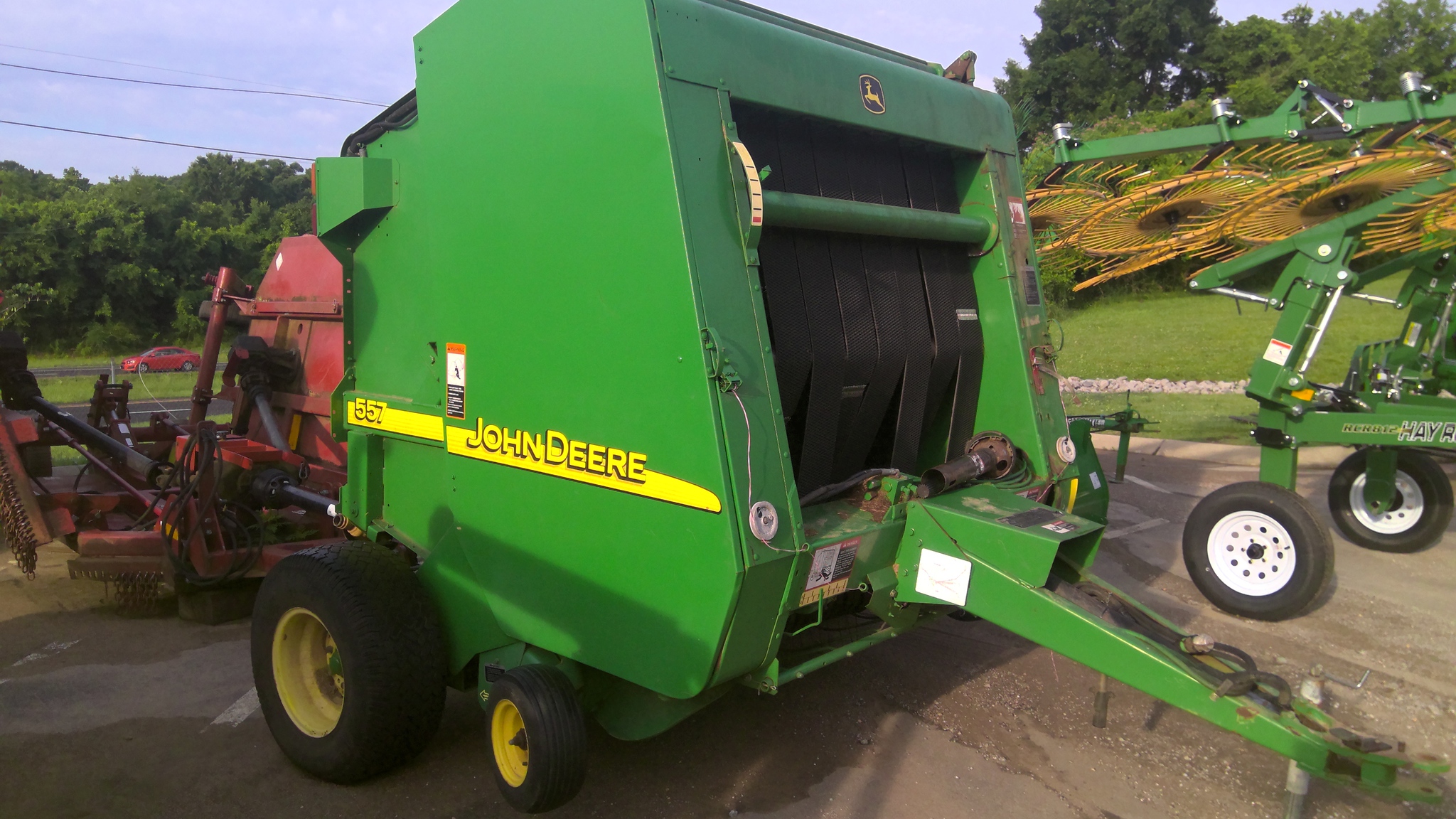 2002 John Deere 557