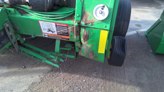 2002 John Deere 557