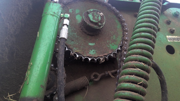 2002 John Deere 557