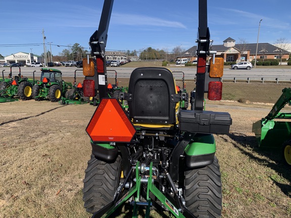 2025 John Deere 1025R Photo 3