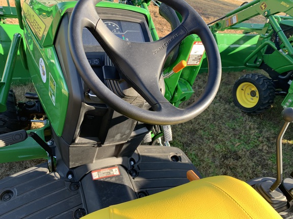 2025 John Deere 1025R Photo 5